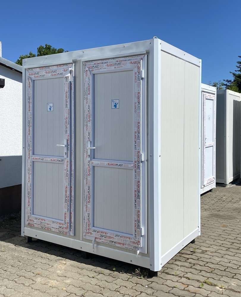 Conteneur de douche neuf avec 2 douches